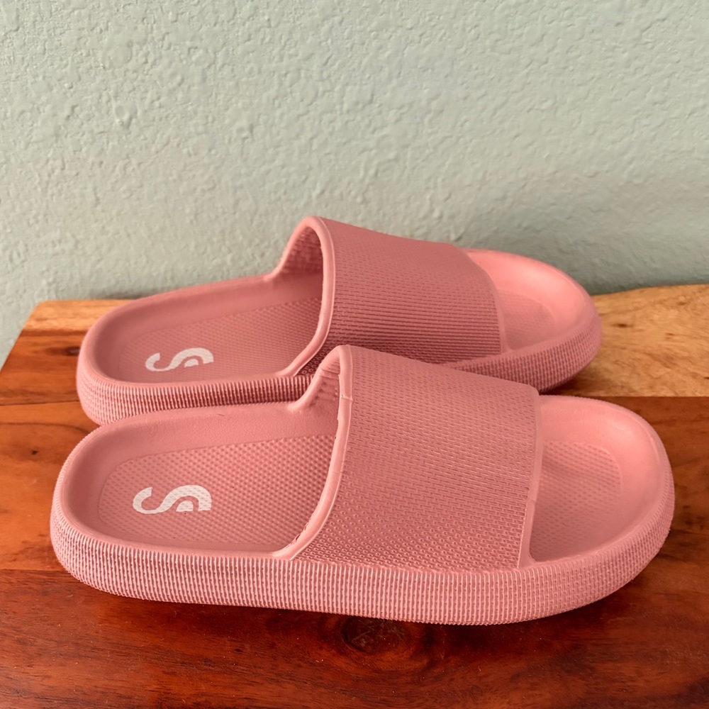 Pink Slide Sandals - Picture 4 of 9
